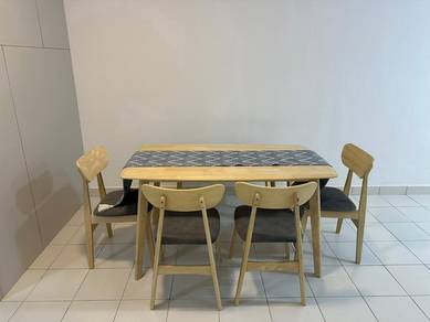 Condo Akasia Bukit Jalil Fully furnished with internet Nice Unit