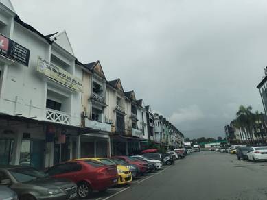 Tampoi Utama/3 storey/Below Market