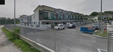 Bank Lelong Corner 2 Storey Terrace @ Kajang Perdana