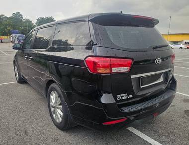 Kia GRAND CARNIVAL 2.2 D YP (A)