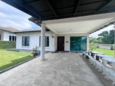 Banglo Corner Lot Pelindung Beserah