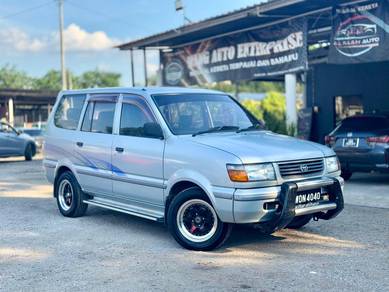 Toyota UNSER 1.8 GLi (M)