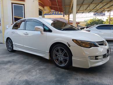 Honda CIVIC 2.0 i-VTEC (A)