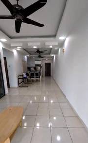Indah Alam Sek 14 Shah alam ( 3+1 room 2 bath 2 parking) Block 2