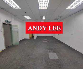 Bay Avenue Next To Queensbay Mall