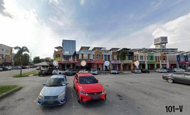 Facing Parking💥Bandar Botanic, Klang  G Floor Endlot Shop For Rent