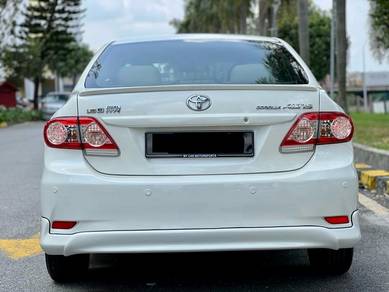 Toyota COROLLA ALTIS 1.6 E FACELIFT NEW PAINT