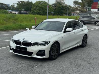 Bmw 330i 2.0L (A) M-SPORT‼️DAPAT  FULL LOAN ‼