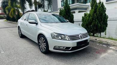 Volkswagen PASSAT 1.8 TSI (CKD) ENHANCED (A)