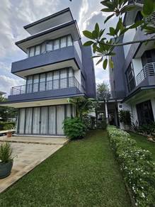 Corner 3 Storey Lakeview Sera Twin Villa With Pool, Putrajaya