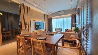 The Vue @ Monterez at Subang 2 Shah Aam Golf Club | Fully Furnished