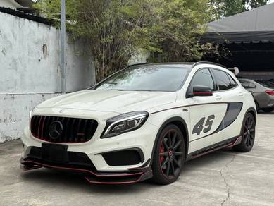 Mercedes Benz GLA45 AMG 4MATIC - Fi EXHAUST