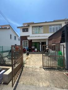 2 Tingkat Iris End Lot Extend Taman Bunga Raya , Bukit Beruntung