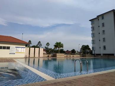 Apartment Residensi Warnasari 2 Balcony Facing Masjid Bdr Puncak Alam
