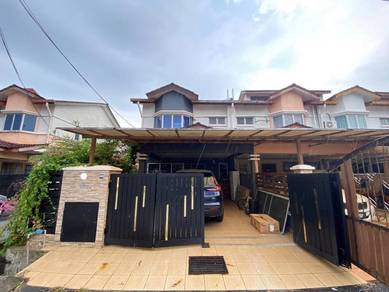 Dekat Surau | Renovated| End Lot | Double Storey Bandar Baru Bangi