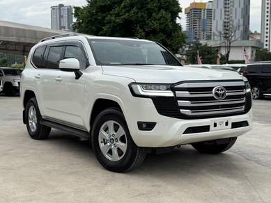 Toyota LANDCRUISER 3.5 AX 179km BlackInterior