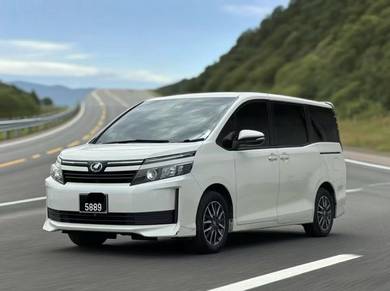 Toyota VOXY ZS 2.0 (A)