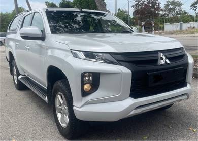 Mitsubishi TRITON 2.4 VGT PREMIUM (A)