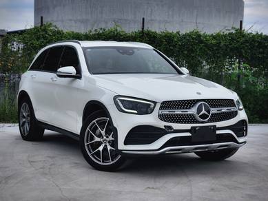 Mercedes Benz GLC300 2.0 4MATIC AMG LINE (A)