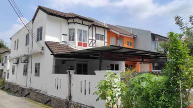 End Lot Double Storey Bandar Puncak Alam 6R+3B Extended Kitchen