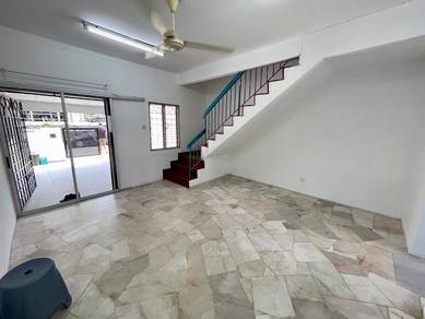 2 Storey House Taman Sri Aman, Batu 9 Cheras, Newly Painted, Gated