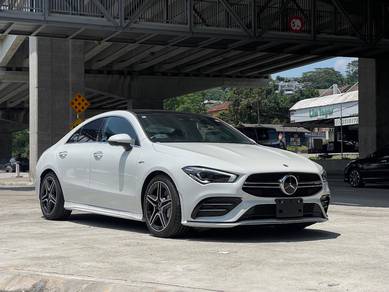 A RECARO SEAT 2021 Mercedes Benz CLA35 AMG 2.0