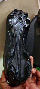 Kasut bola Adidas crazy 3 belum di pakai lagi