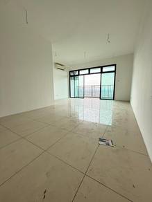 Full loan 8scape Residences Perling Middle floor 3bed 2 Carpark Tampoi