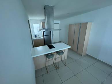southbay plaza condo, Batu maung