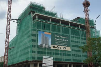 NewSuper Low Dense,Klcc View,Free furnished & legal,shuttle to MRT&LRT