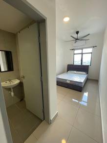 D Erica Damanasara Perdana One Utama Ritze The Curve Empire City Atria