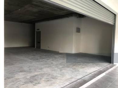 M Vertica Shop For Rent