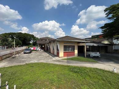 PJ Old Town Commercial Bungalow Corner Lot For Rent Rm 10k.