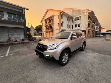 Isuzu MU-X 2.5 4x4 SUV Fortuner Like  MUX (A)