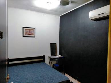 Nice room at Tabuan Jaya with bath room