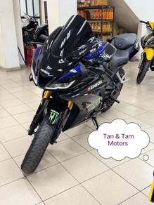 Yamaha YZF-R15 ( LOAN DEPOSIT MURAH )