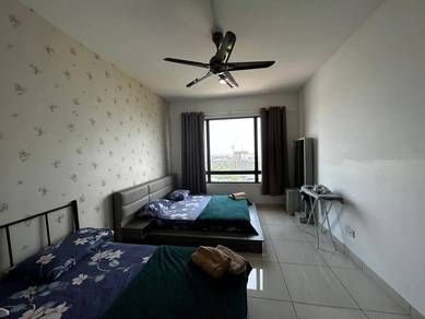 Cheap Nice Corner Unit Woodsbury Suites Butterworth For Sales