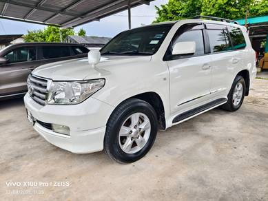 Toyota LANDCRUISER 4.7 AX (UZJ-200W) (A)