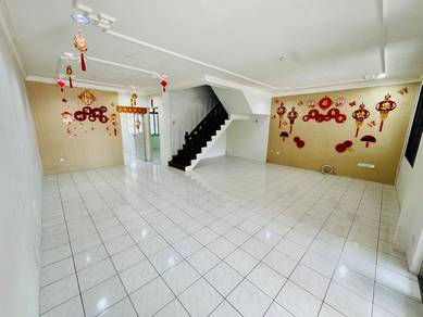 Double Storey Terrace Intermediate House For Rent📍Near Galacity,Bdc