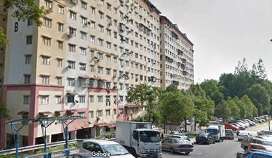Segar ria apartment taman segar ,cheras
