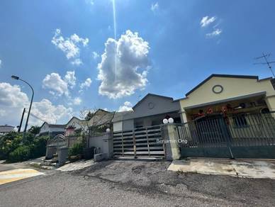 Skudai Nusa Jaya Mas 1-Storey House For Sale Very Good condition unit
