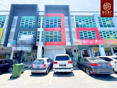 3 Storey Intermediate Shoplot, Bypass Miri