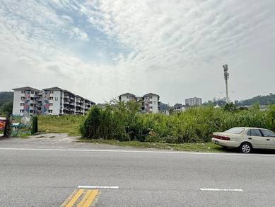 Commercial land in Batu Caves for sale / rent