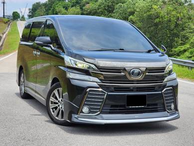Toyota VELLFIRE Z GOLDEN EYES 2.5 FREE WARRANTY