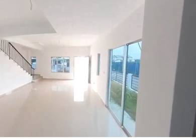 Sepang Kota warisan Rumah Baru Teres 2 tingkat endlot