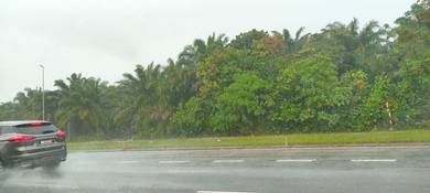 3.7 Acres Land taman Jenderam  Damai Dengkil selangor