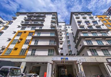 Selayang , 162 Residency with 1 parking , ada kitchen cabinet nr UiTM