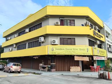 Tmn Sri Langat  Kajang Large Corner 3 Sty Shop Wide Frontage Road