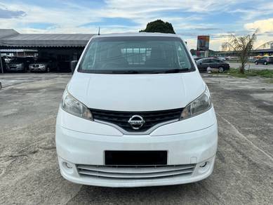 Nissan NV200 PANEL VAN Loan Tinggi Warranty