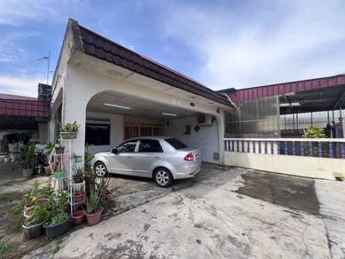 Sri Skudai Freehold 1 Storey Corner Lot , Extended Many Car park